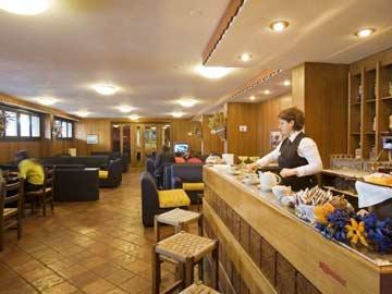 Hotel Ski Club I Cavalieri Rta Colle Colle Sestriere Exterior photo