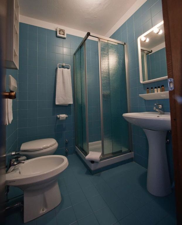Hotel Ski Club I Cavalieri Rta Colle Colle Sestriere Room photo
