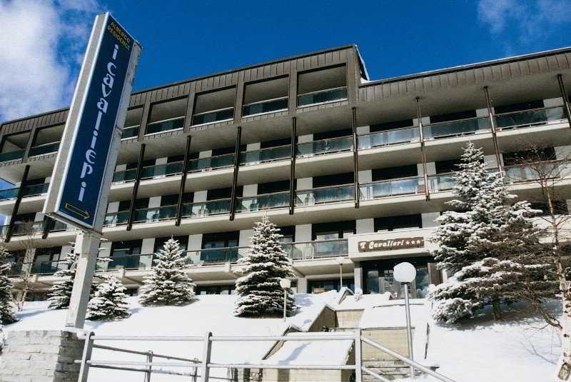 Hotel Ski Club I Cavalieri Rta Colle Colle Sestriere Exterior photo
